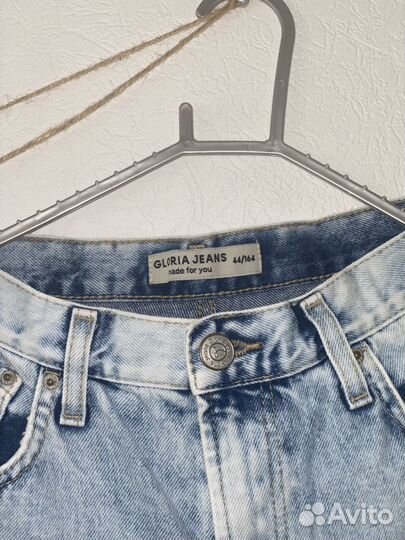 Шорты джинсовые голубые рваные