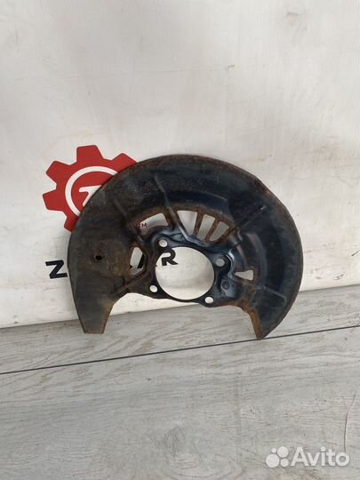 Lexus RX4 Пыльник тормозного диска