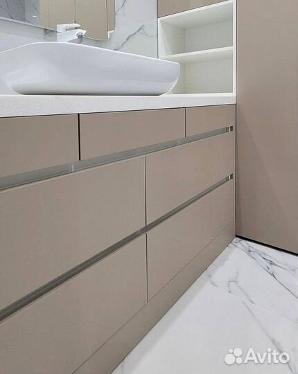 Шкаф распашной Y 919