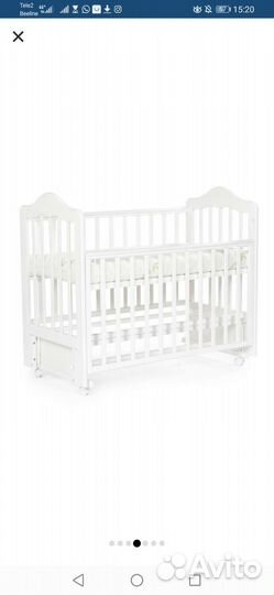 Детская кроватка с маятником