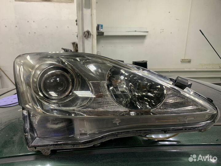Lexus is 250 фары адаптив ксенон