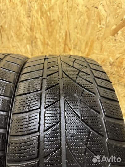 Jinyu Winter JW-51 225/40 R18 92H
