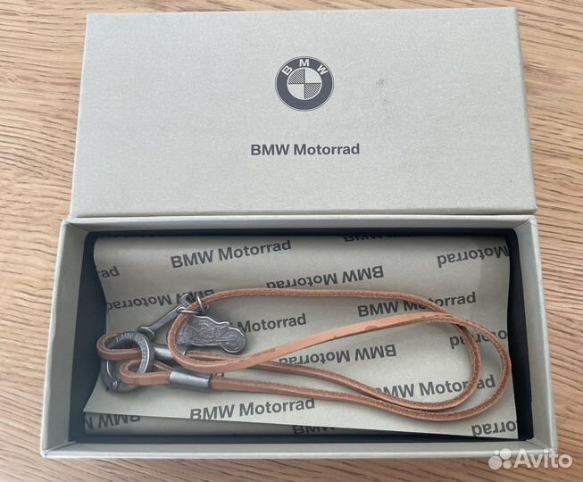 Шнурок кожаный BMW Motorrad Roadster