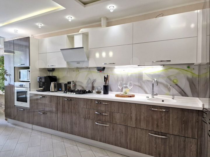 3-к. квартира, 124,1 м², 2/7 эт.