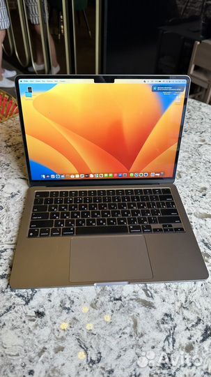 Apple MacBook Air 13 2022 m2