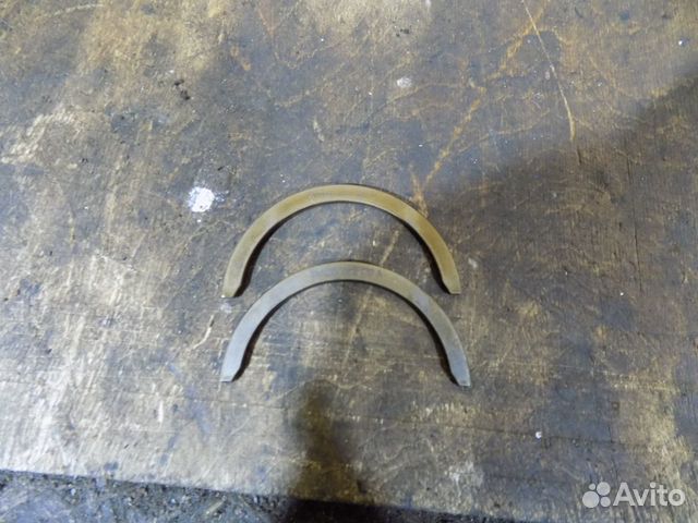 Полукольцо коленвала Audi A4 B7 BGB,BPG,BWE,BWT