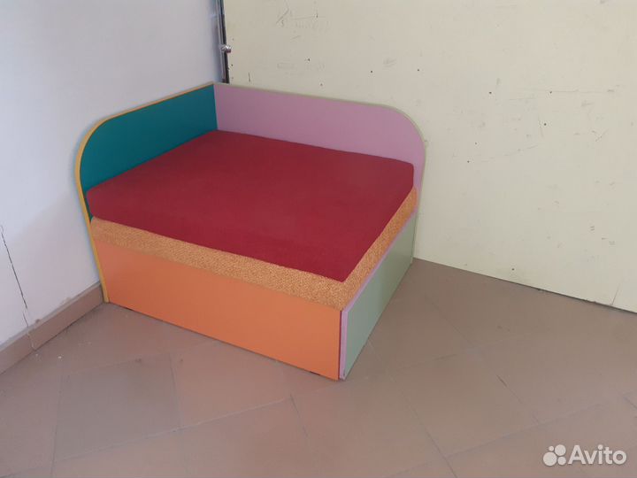 Детский диванчик новый