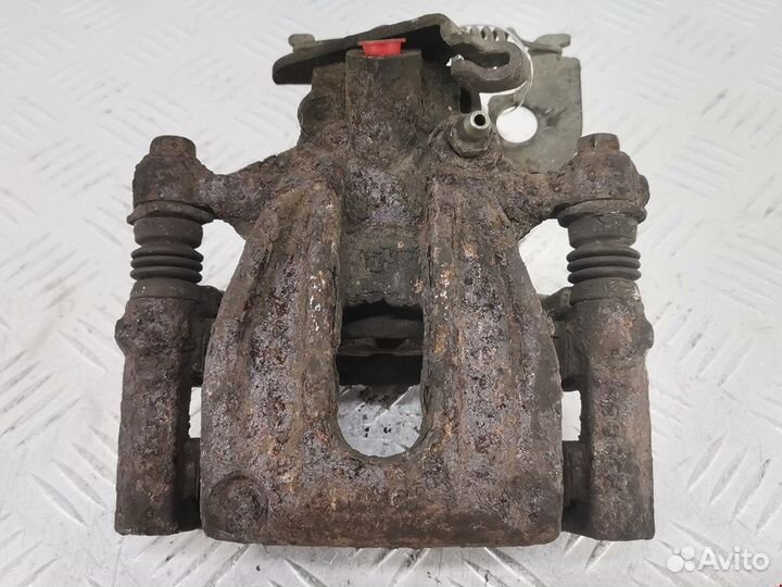 Суппорт задний правый для Ford Mondeo 3 1504905