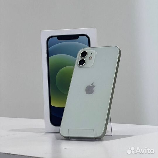 iPhone 12, 64 ГБ