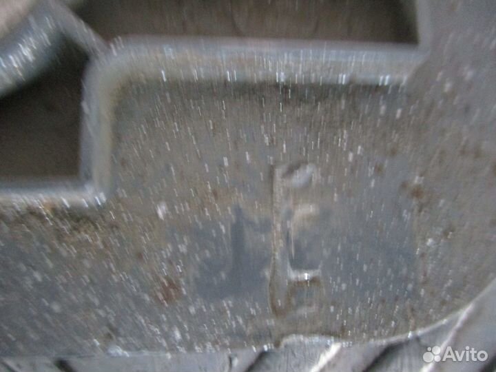 Крышка подножки Mercedes-Benz A9416660105