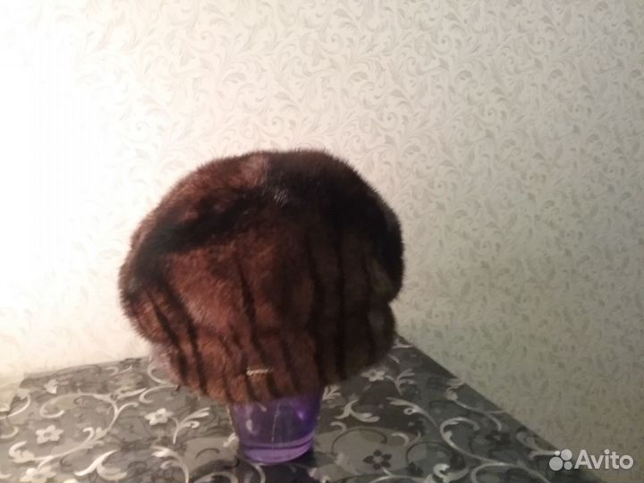 Продам женскую норковую шапку (берет)