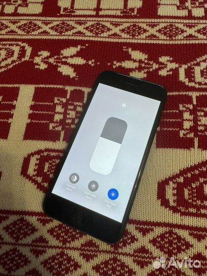 iPhone SE (2020), 128 ГБ