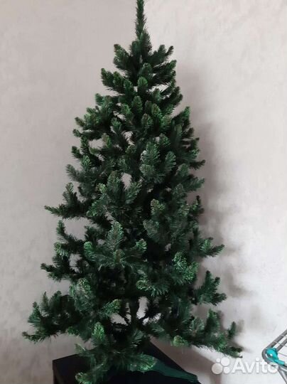 Ёлка искуственная