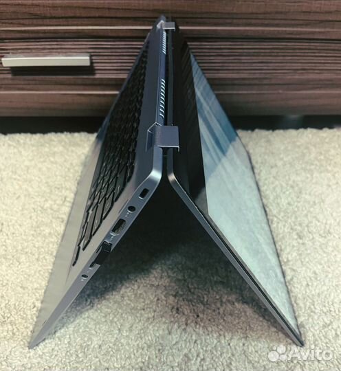 Asus Ноутбук-трансформер (планшет)