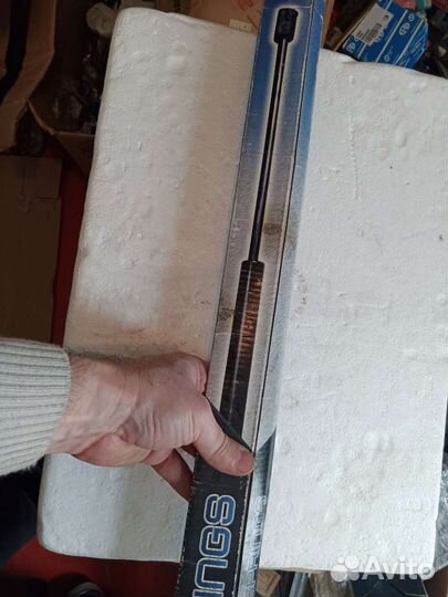 Амортизатор капота audi A4 95-00