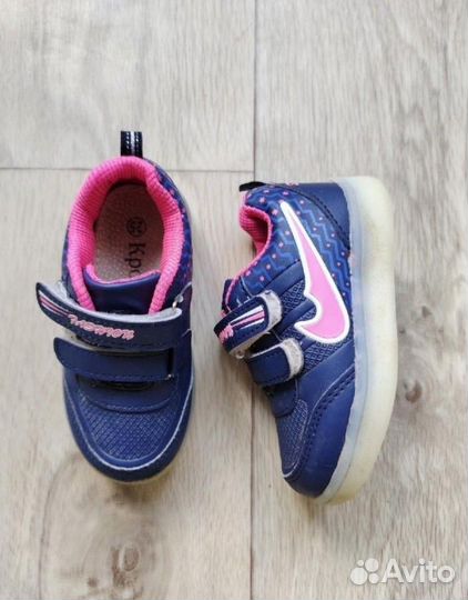 Кроссовки р.25. 14,5см стелька