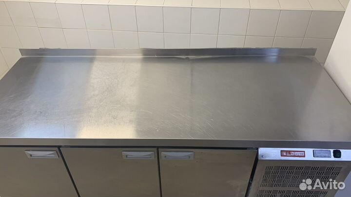 Стол морозильный hicold GN 111/BT