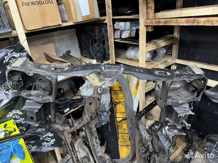 Рамка радиатора (телевизор) Jaguar X-type I (2001—