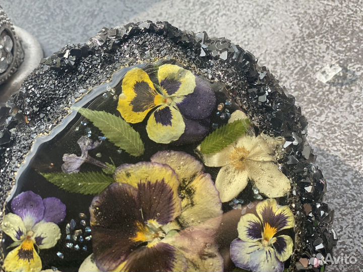 Подставка с сухоцветами