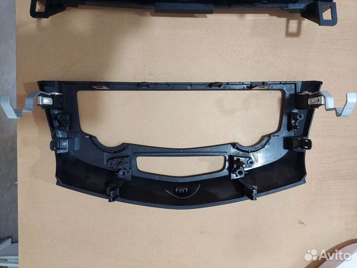 Продам магнитолу для Nissan X-Trail 2015-2019