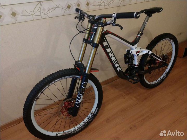 Trek Session 9.9 carbon вес 14,31 пружина и камеры