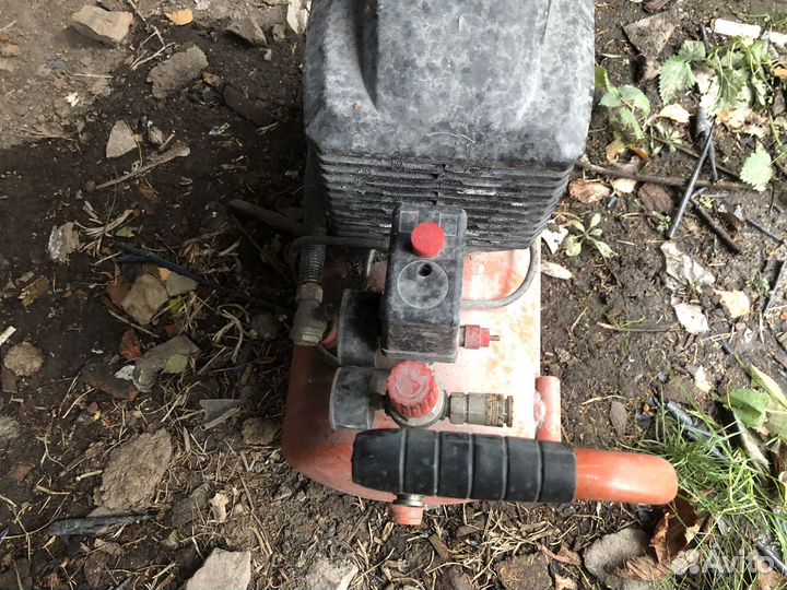 Воздушный компрессор