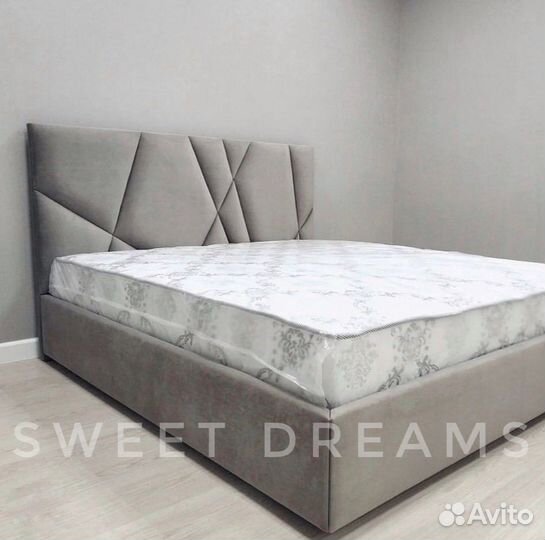 Кровать двухспальная