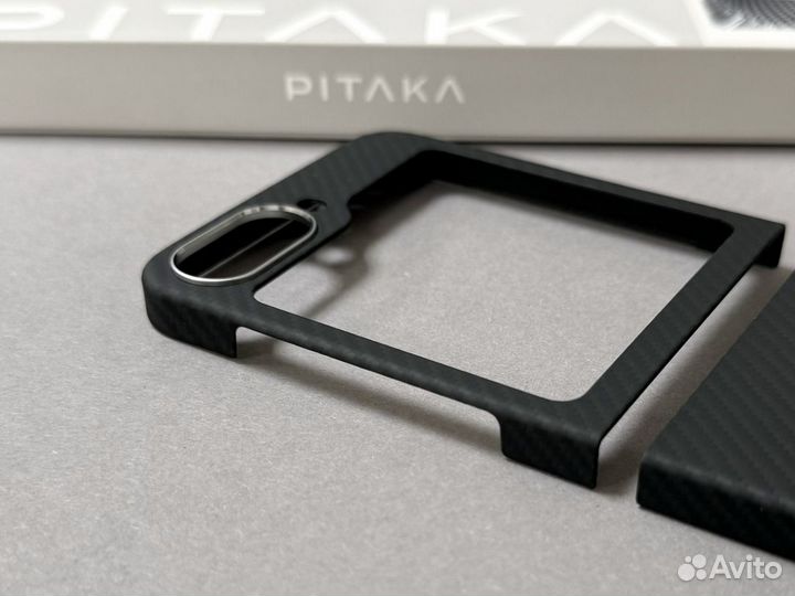 Чехол на Samsung Galaxy Z Flip 6 Pitaka