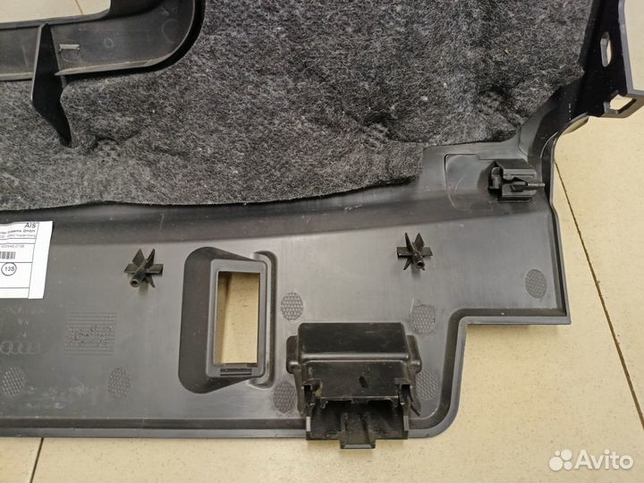 Накладка (кузов внутри) A1 2010