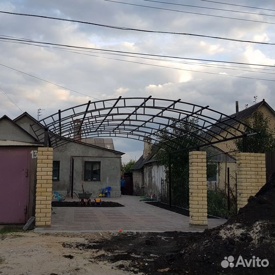 Бригада строителей