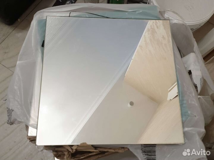 Зеркало 30х30