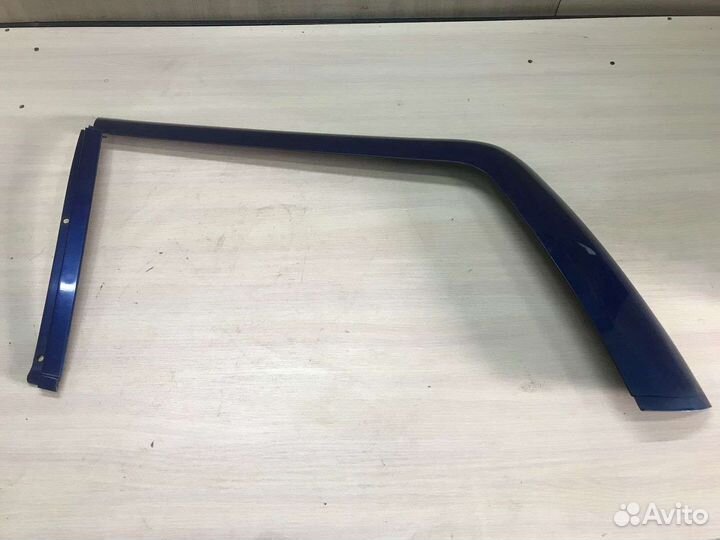 Накладка заднего левого стекла ваз 2111