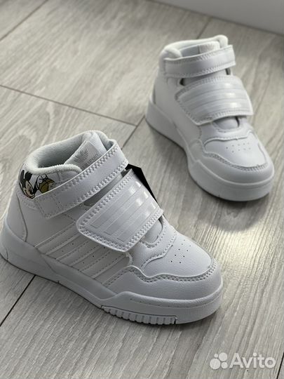 Кроссовки детские