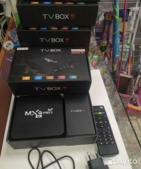 Смарт TV приставка (android 13) TV BOX MXQ