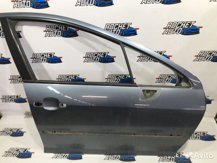 Дверь передняя правая Peugeot 407 9004X6
