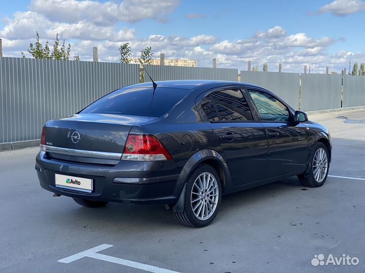 Opel Astra 1.8 МТ, 2011, 219 500 км