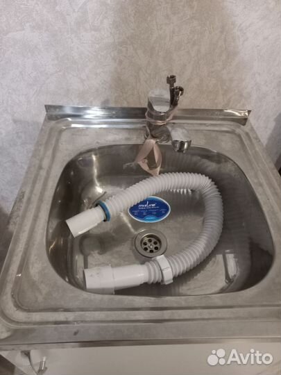 Мойка с краном для кухни с тумбой