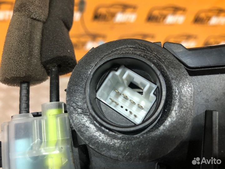 Замок двери задний правый Lexus Rx 4 (2grfxs)