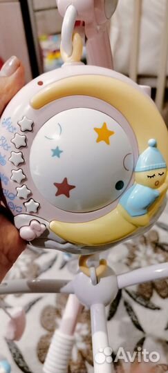 Мобиль на детскую кроватку