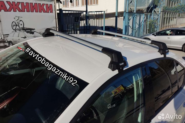 Багажник LUX city на крышу Skoda Octavia в Крыму