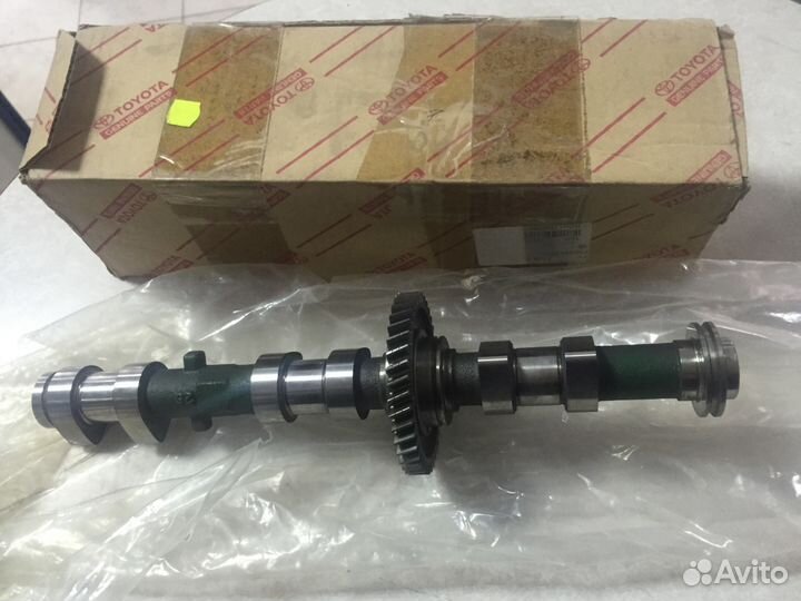 Новый распредвал Toyota 13054-62030