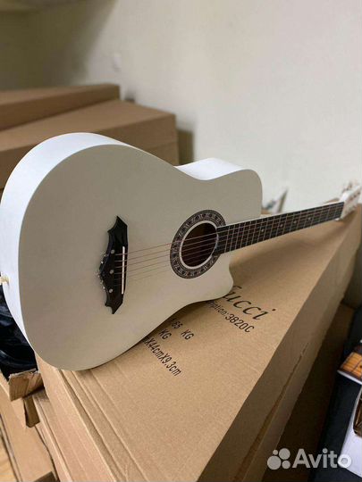 Акустическая гитара