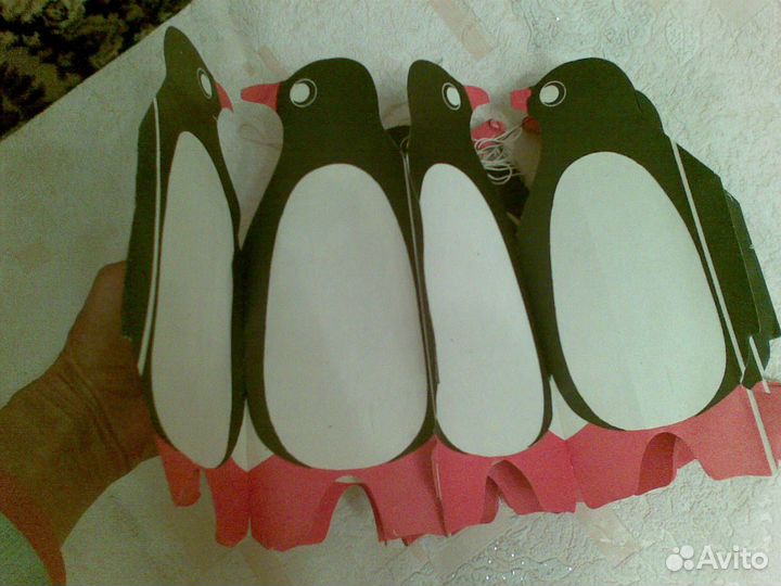 Новогодние игрушки, флажки, гирлянды.ссср