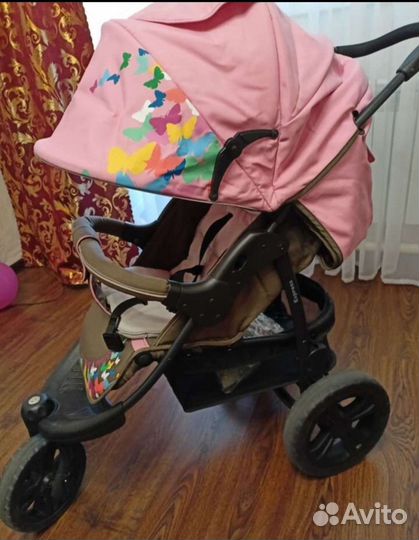 Прогулочная коляска