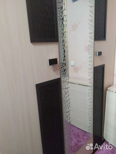 Компьютерный стол, стол журнальный, стенка, шкаф