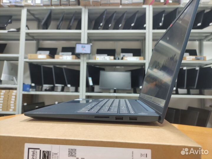 Ноутбук Lenovo i5 1135G7 Озу 8 SSD 256