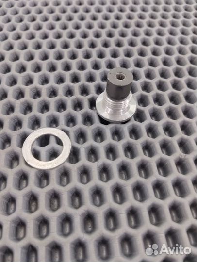 Mv agusta F3 Brutale 800 675 пробка маслоподдона