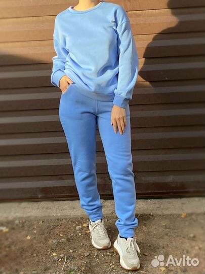 Костюм спортивный