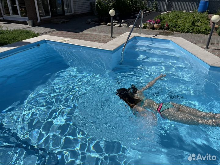 Отдых у бассейна