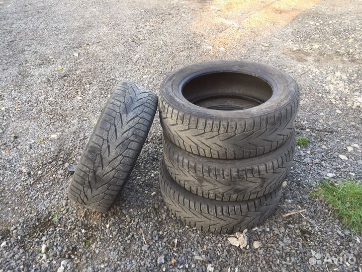 Nokian Tyres Hakkapeliitta R2 SUV 215/60 R17